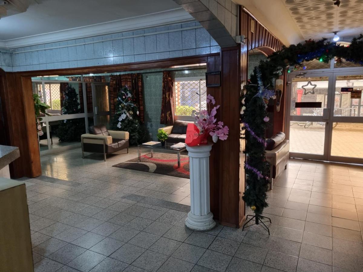 Hotel Saffana ドゥアラ エクステリア 写真