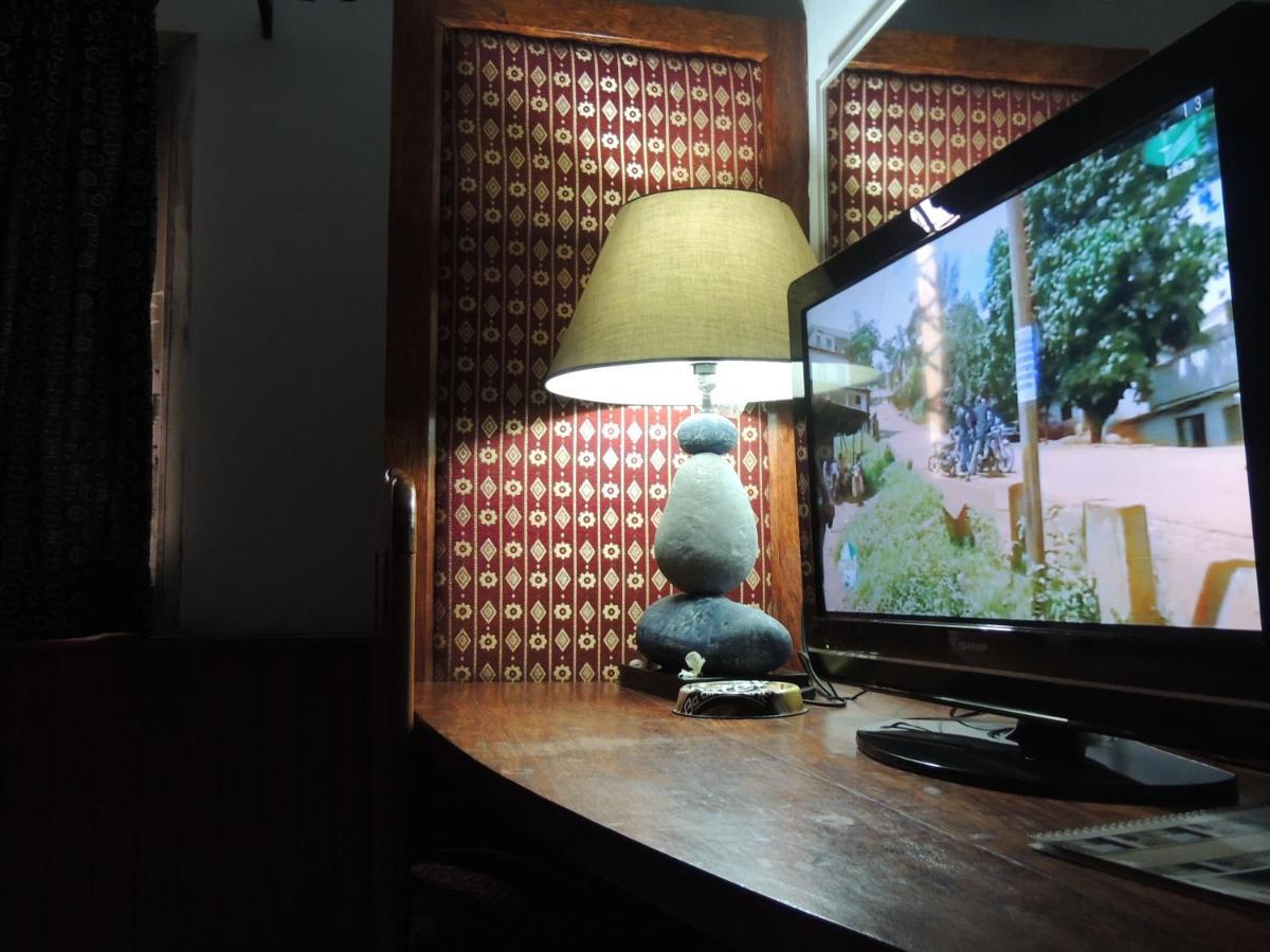 Hotel Saffana ドゥアラ エクステリア 写真