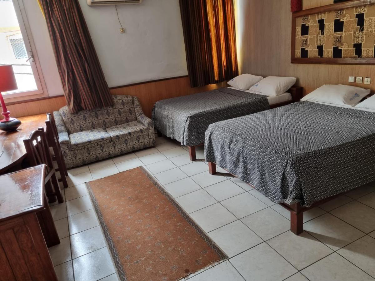 Hotel Saffana ドゥアラ エクステリア 写真