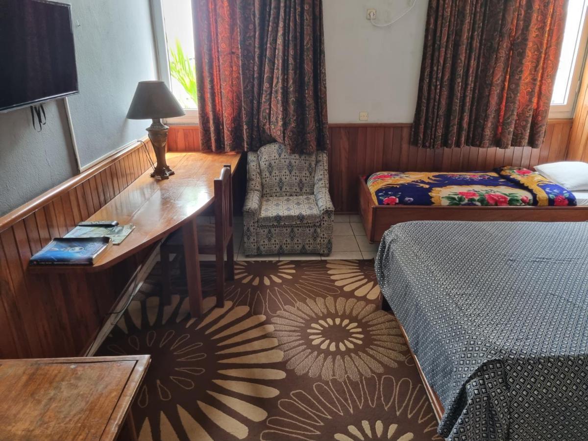 Hotel Saffana ドゥアラ エクステリア 写真